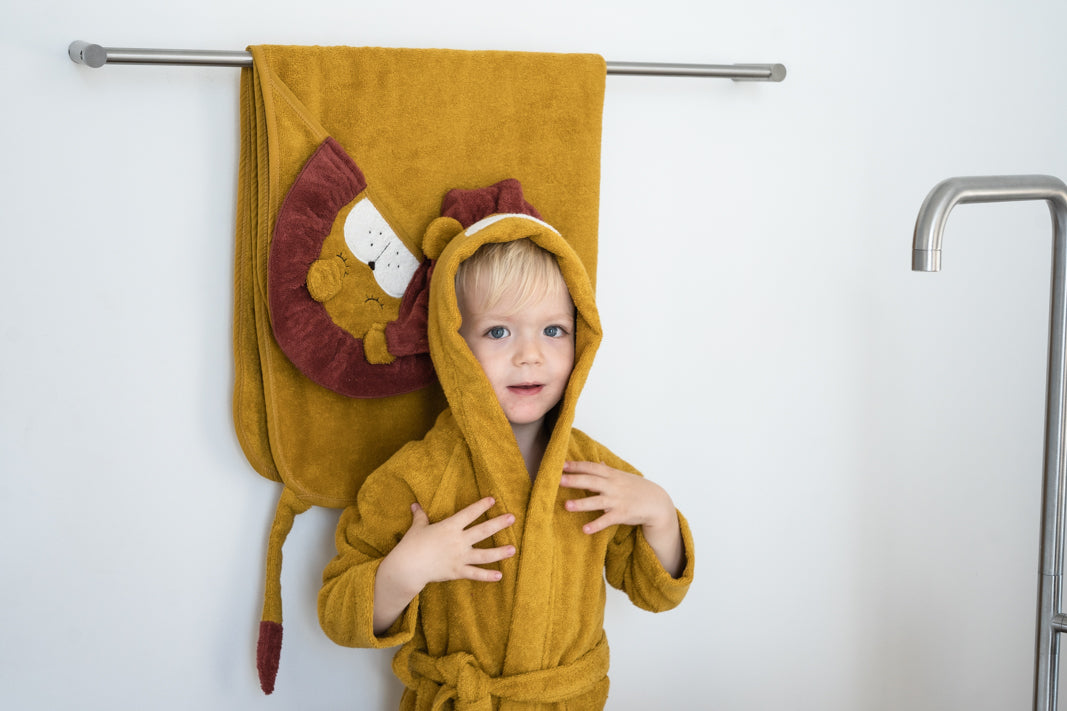 Kapuzen-Handtuch Löwe Mustard