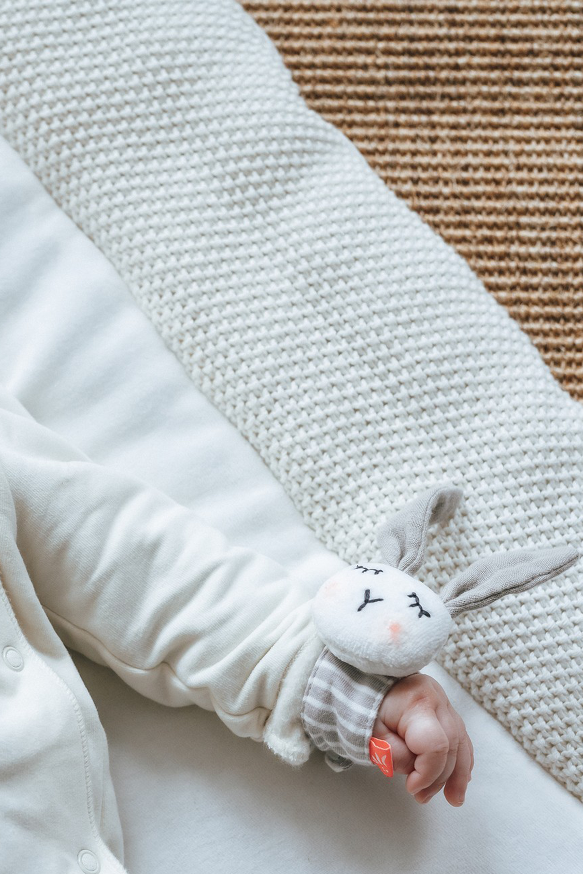 Rassel- Armband Hase